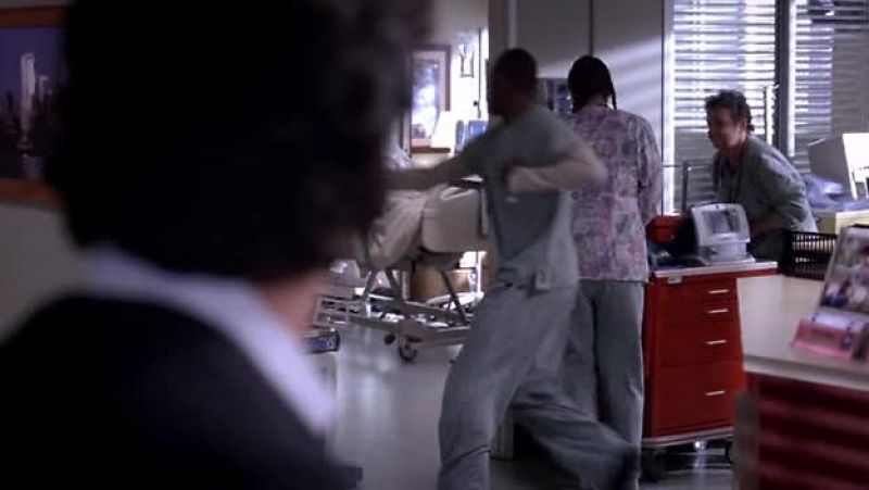 Here we go. Move! Code blue! Get the cart in there!