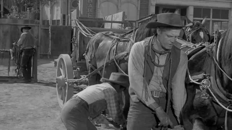 Here, Johnny! - Hey, Al!