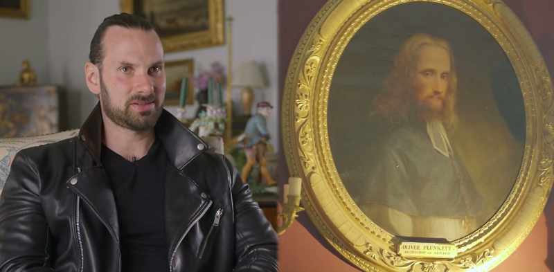 Here and look at the painting
