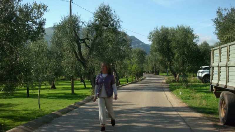 Here, his neighbor, Antonella Bisceglia, takes over