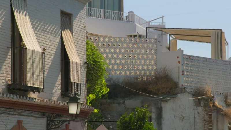 Here's how he describes the Moorish quarter
