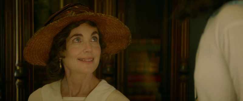 Here's Mrs. Carlisle, come to talk about your trip to New York