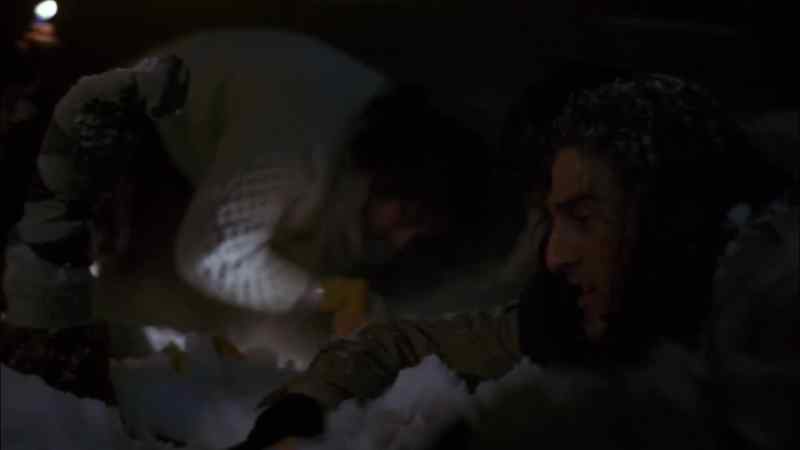 Here's somebody! Here's somebody! - Go, go, go!