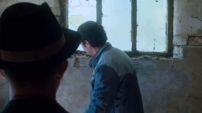 He's getting out. Let's hide. Please, definitely hide. I'm sorry, mate