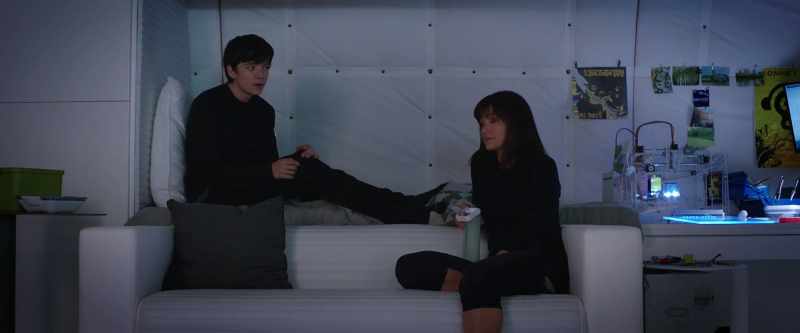 He's gonna fall in love with her and fall to Earth
