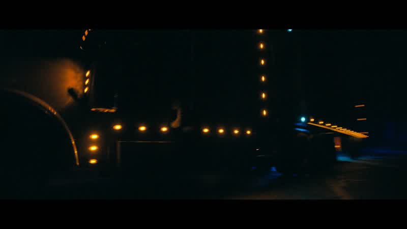 He's turning south on Vessel