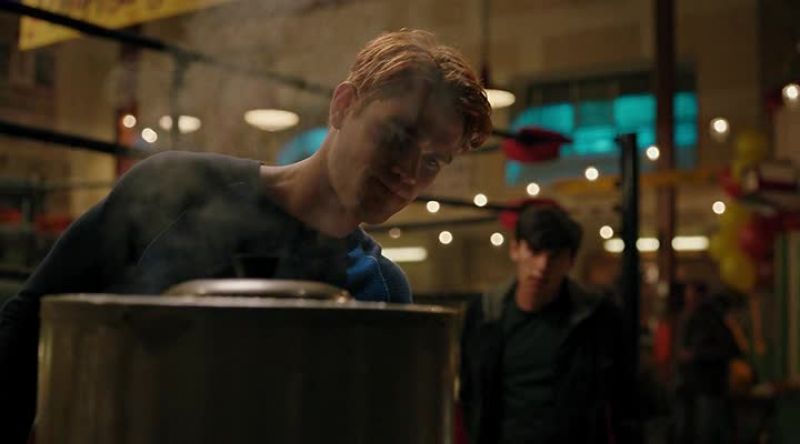 Hey, Archie. -What's up, Eddie?