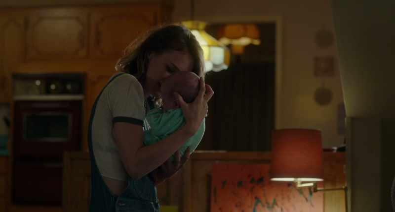 Hey, baby, say good night to Mommy?