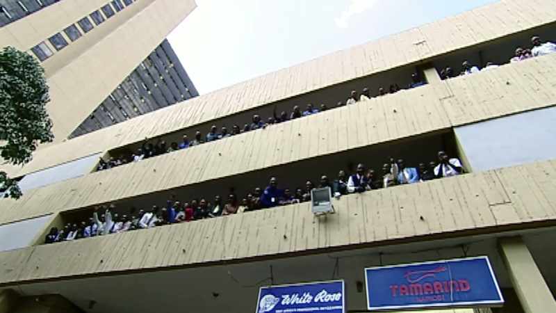 Hey! -[crowd clamoring]