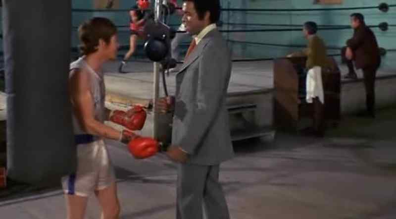 Hey, Danny. - Hey. How's it goin'?