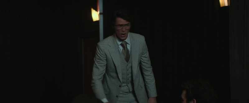 Hey, director, take a visual cue. Doesn't get this part!
