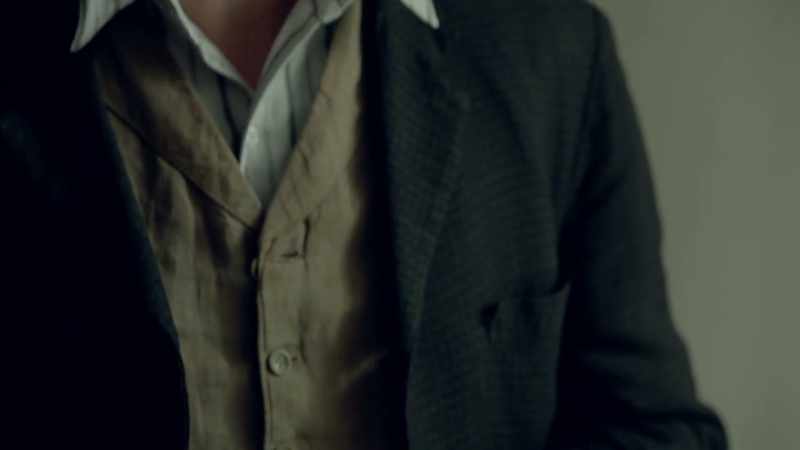Hey! [ Dishes clinking ]