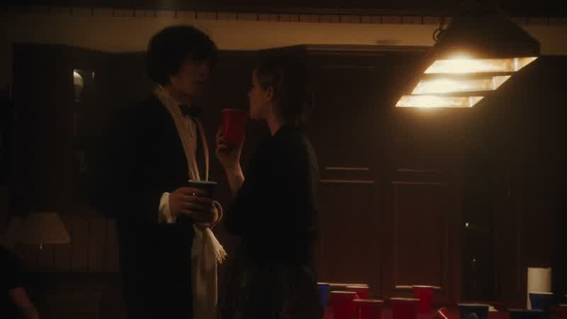 Hey everyoneEverybodyEveryoneraise your glasses to CharlieWhat did I do You didn't do anythingWejust wanna toast to our new friendYou see thingsAnd you understandYou're a wallflowerWhat is it What's