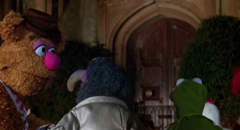 Hey, Fozzie... - Shh!