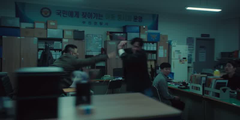 Hey! Get him!- Hey!