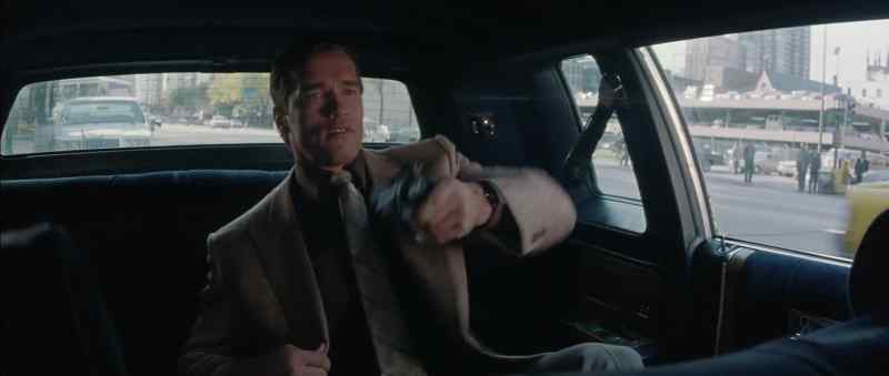 Hey, you got the wrong car, pal. - Shut up