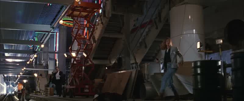 Hey! Is he dead? Check the body. Murphy: Get me the fuck out of here, will you? Hey, riggs! Hey, rig