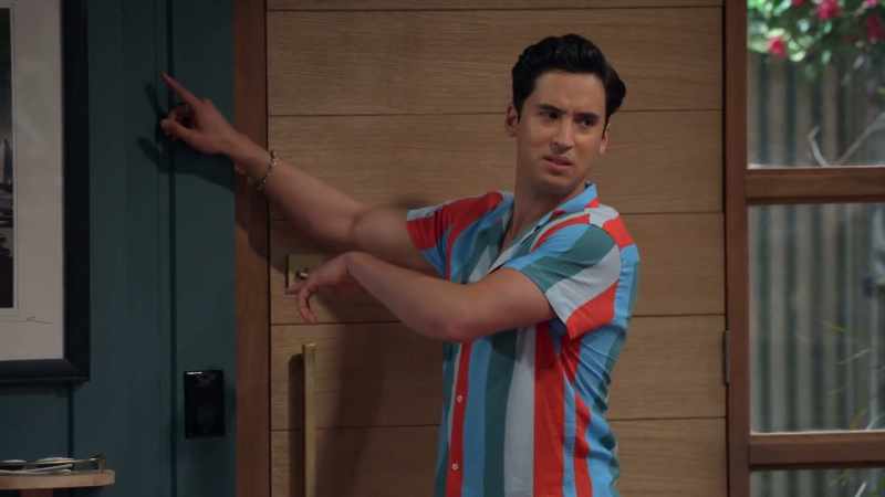 Hey, Jayden. - Have these walls always been this color?