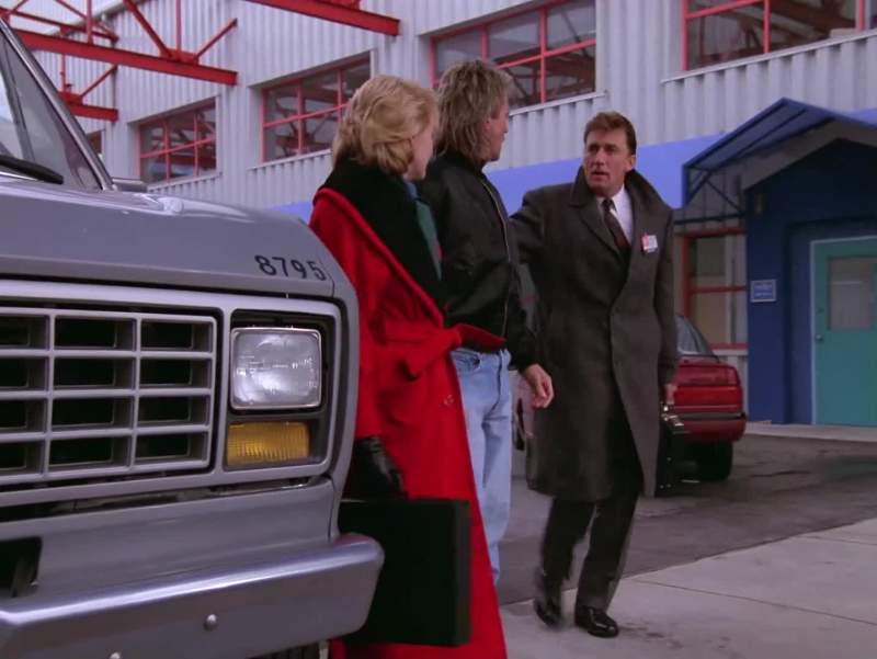 HEY MACGYVER