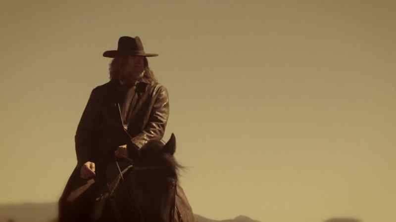 Hey, mister! Hey! Howdy, cowboy!