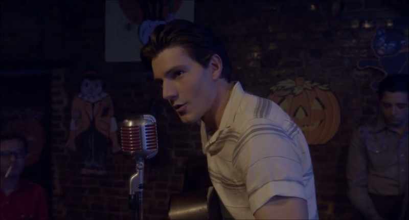 ��♪ Hey, porter! Hey, porter, would you tell me the time?