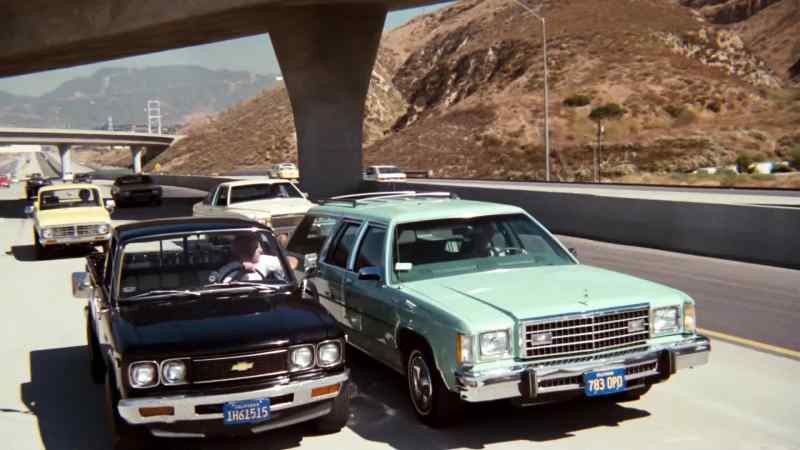 Hey, pull over! Hey, lady!