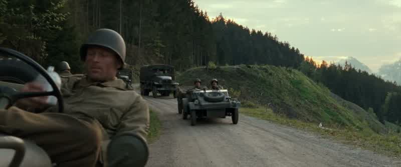 Hey, sarge, we're trying to get to Altaussee