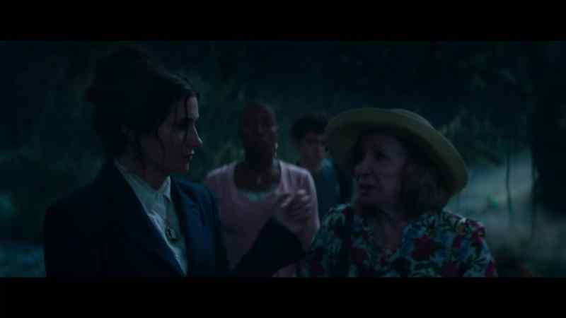 Hey, she has a name! It's Mrs. Hart. -Sharon