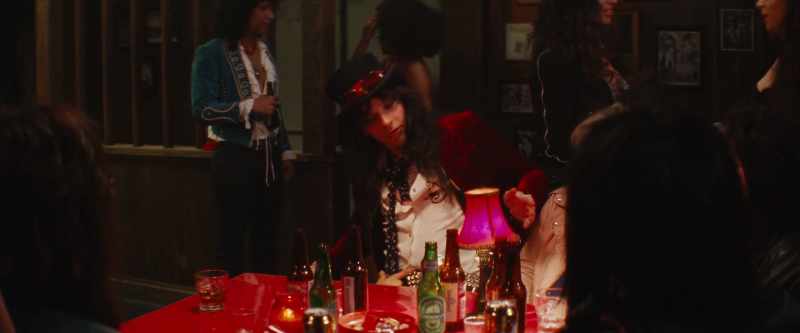 �� Hey! She's got looks that kill ♪