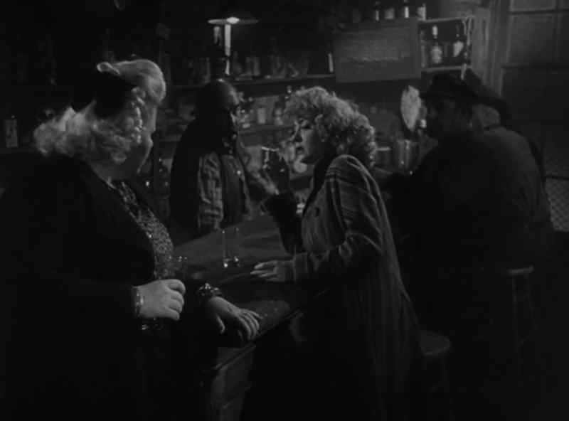 Hey, sister, that's not your drink. - Isn't it? I'm so sorry