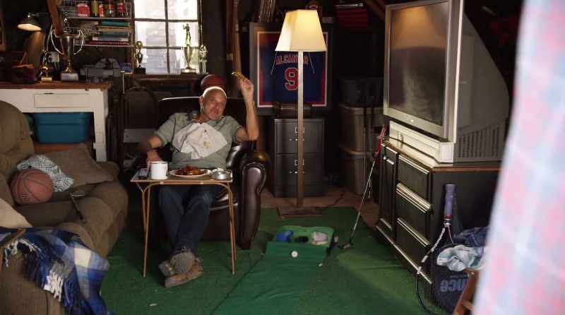 Hey, son. -Wow, Dad, nice man cave