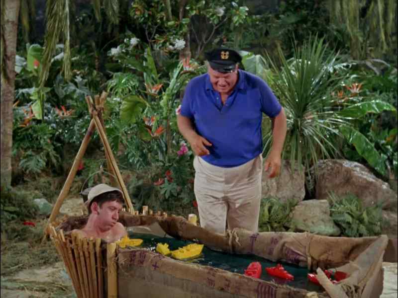 HEY, THIS BATHTUB REALLY HOLDS WATER, DOESN'T IT?