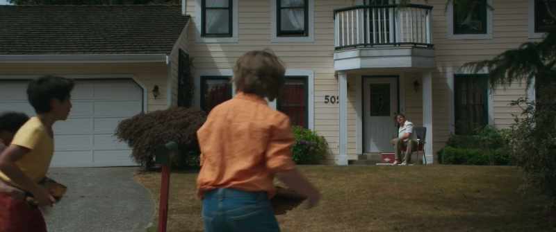 Hey, uh, who wants a freezie pop?