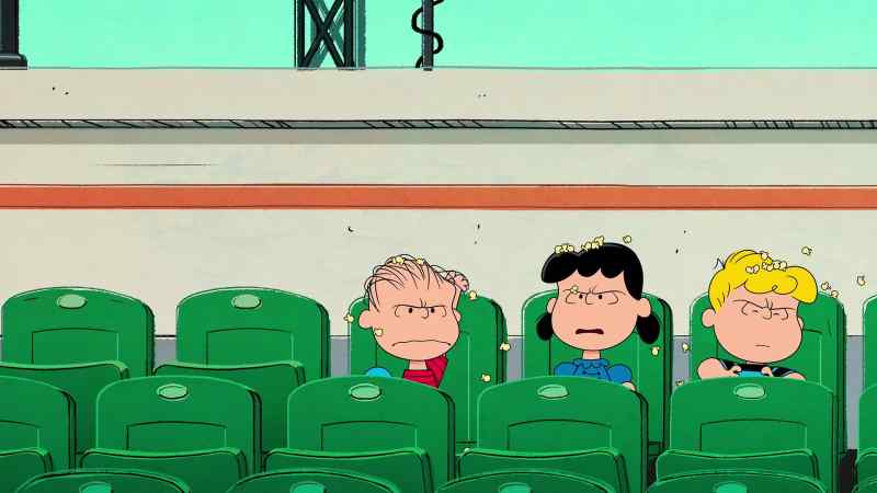 Hey! -Watch it, Snoopy!