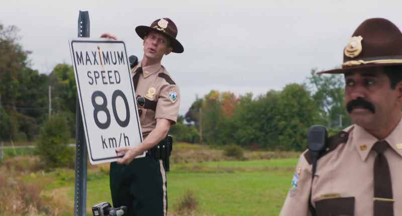 Hey, what's 80 kilometers per hour in English?
