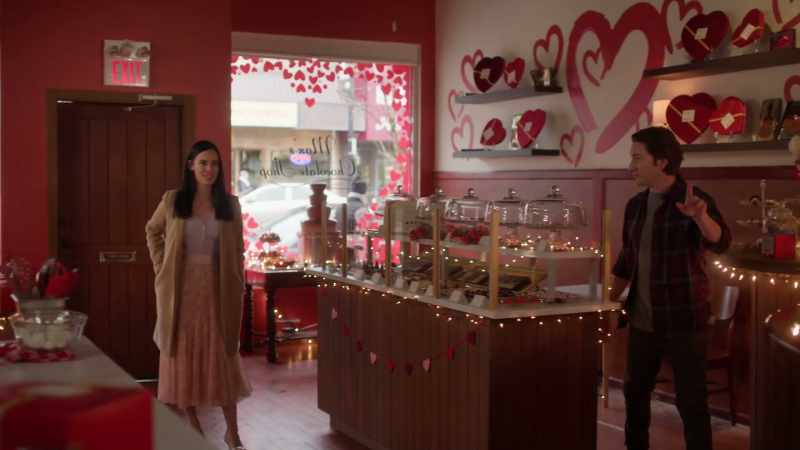 Hey, if you are looking for a Valentine's Day box