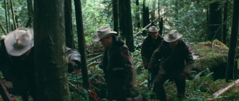 Hey, you're messing up the trail. Let my babes do their work!