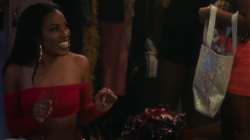 Hey, that Yvonne Saint Lorraine you rocking?