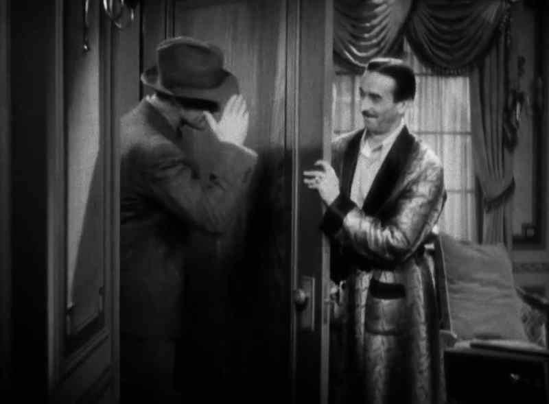 Hi, Boss. - Come in, Tony. Glad to see you