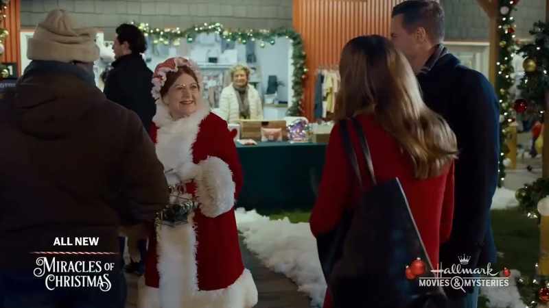 Hi, excuse me, we're looking for Merle Hall