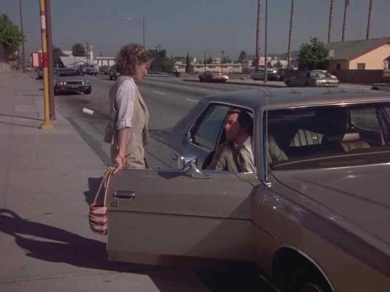 Hi, gorgeous, How about a lift?