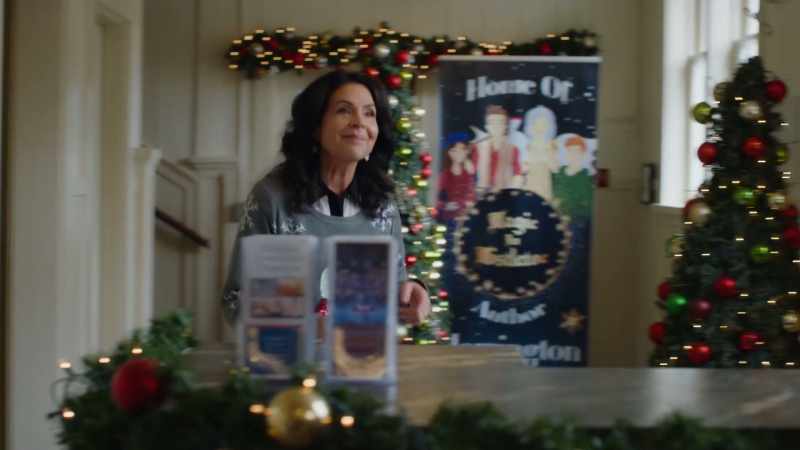 Hi, I'm Lisa Moore, AKA, the Mayor