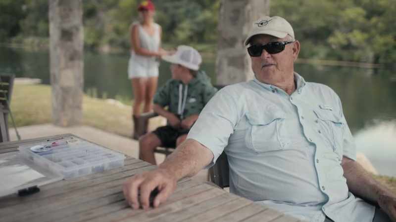 Hi, I'm Nolan Ryan and I'm here to sell you some Advil