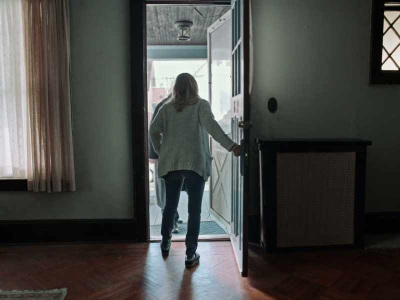 Hi. Is Michael home? - Yeah. Come on in