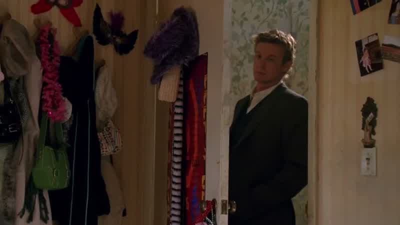 Hi. Who are you? My name's Patrick Jane, I'm with the police. Is this your sister's room? Yes