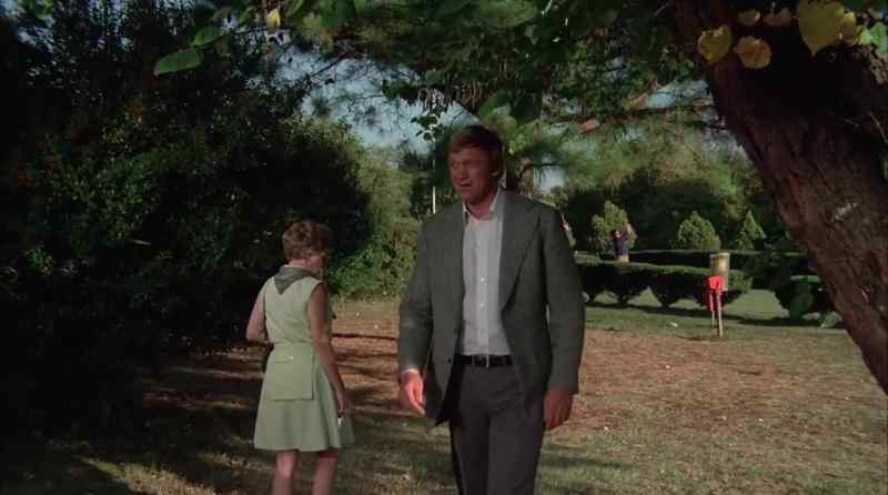 Hi, Sheriff. - Hey, Buford, how you doing?