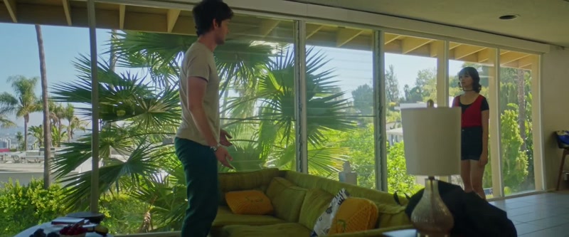 Hi. -Uh, you wanna have a seat?