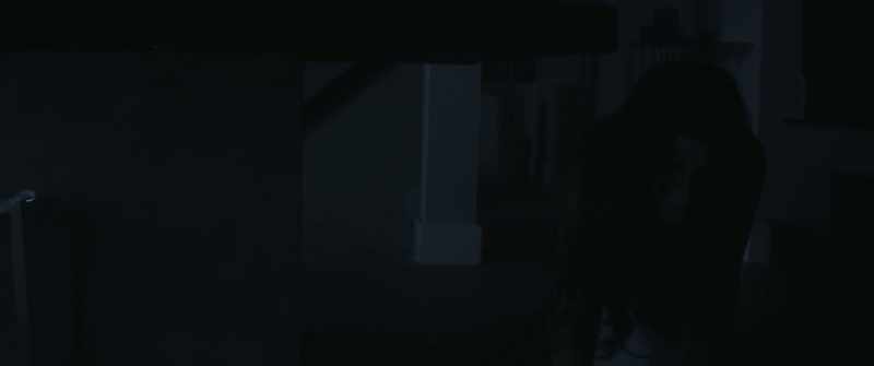 Hide, Chloe