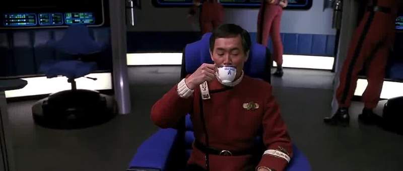 Hikaru Sulu commanding