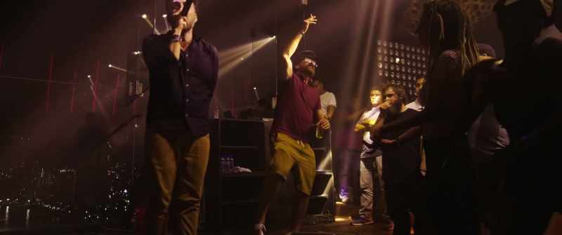 �� (HIP-HOP MUSIC PLAYING) ♪ -♪ Each and every one them ♪